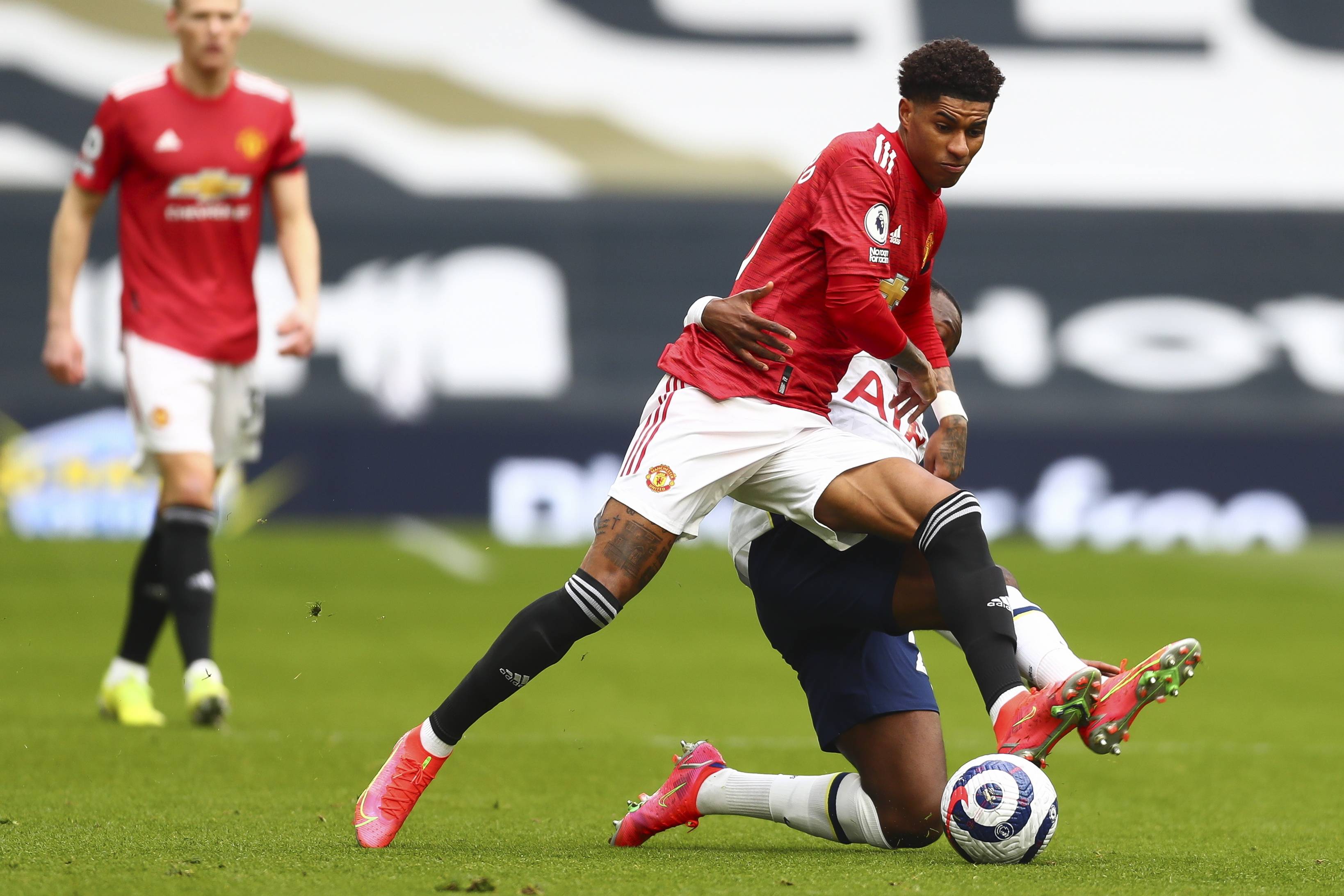 略调整的现 略调整的现